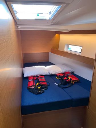 Jeanneau Sun Odyssey 490 | Vino Blanco
