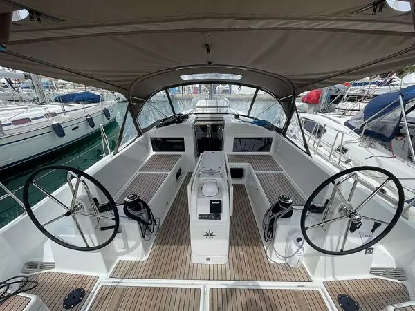 Jeanneau Sun Odyssey 440 | Amaretto