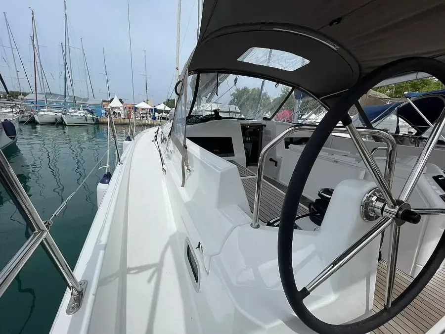 Jeanneau Sun Odyssey 440 | Amaretto