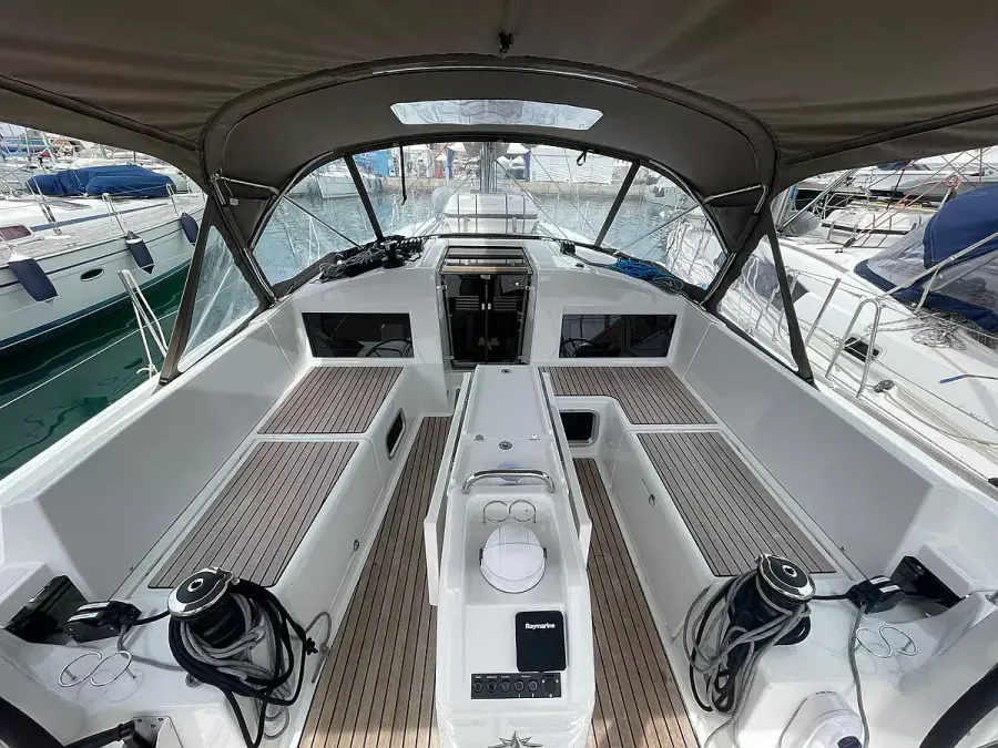 Jeanneau Sun Odyssey 440 | Amaretto