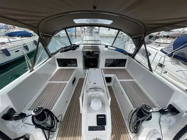 Jeanneau Sun Odyssey 440 | Amaretto