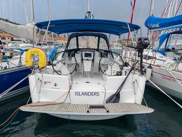 Jeanneau Sun Odyssey 389 | Islanders