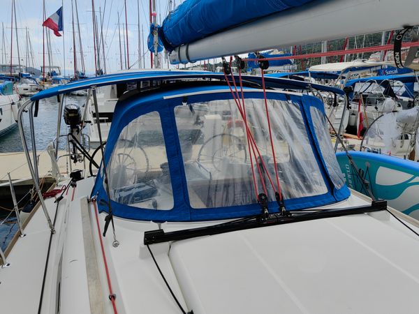 Jeanneau Sun Odyssey 389 | Islanders