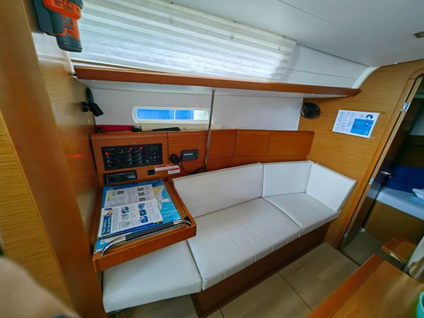 Jeanneau Sun Odyssey 389 | Islanders