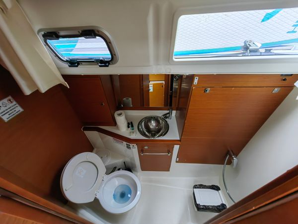 Jeanneau Sun Odyssey 389 | Islanders