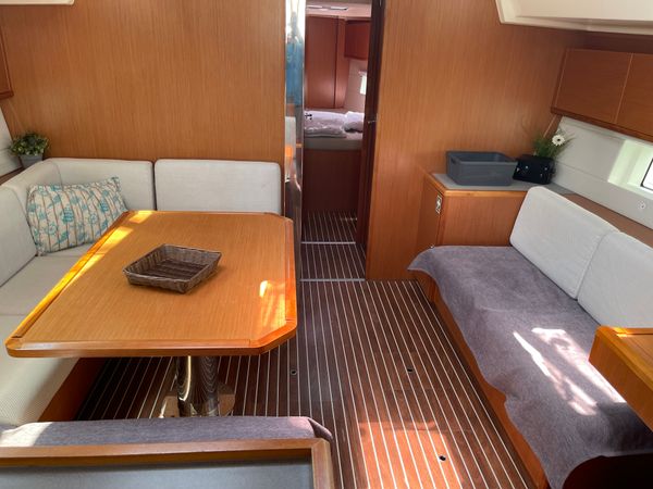 Bavaria C45 | Nutmeg