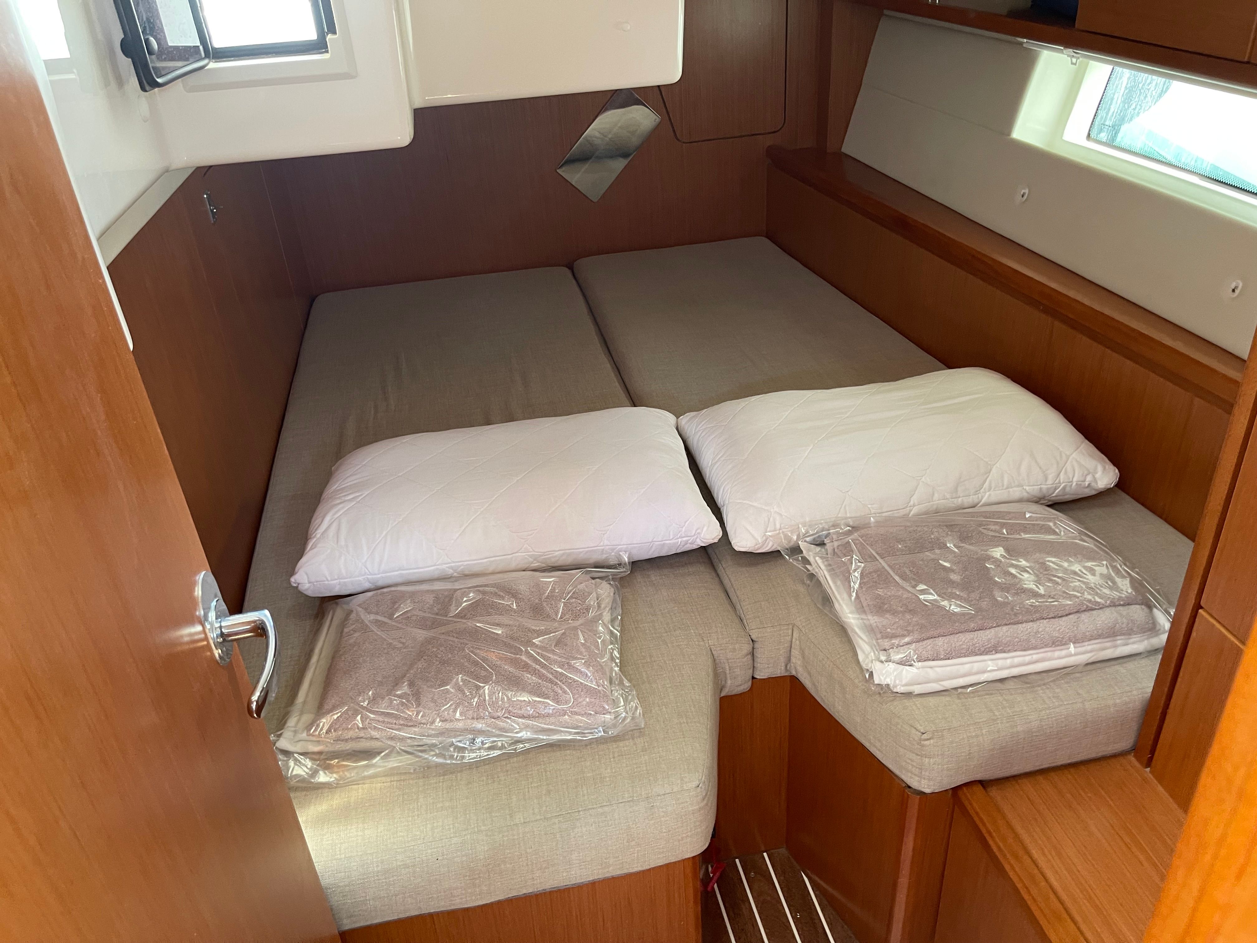 Bavaria C45 | Nutmeg