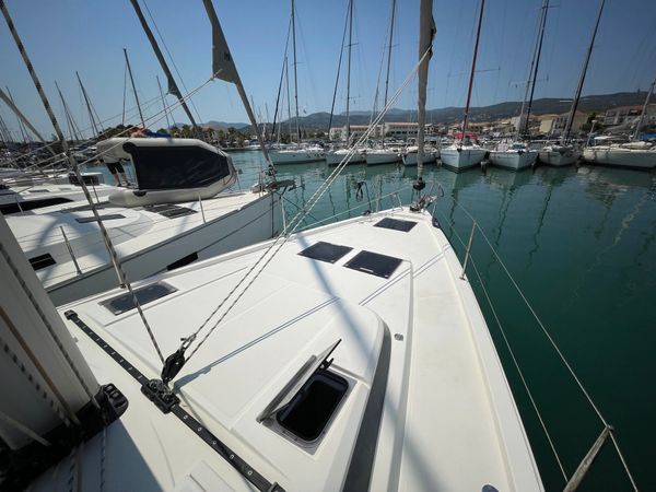 Bavaria C45 | Nutmeg