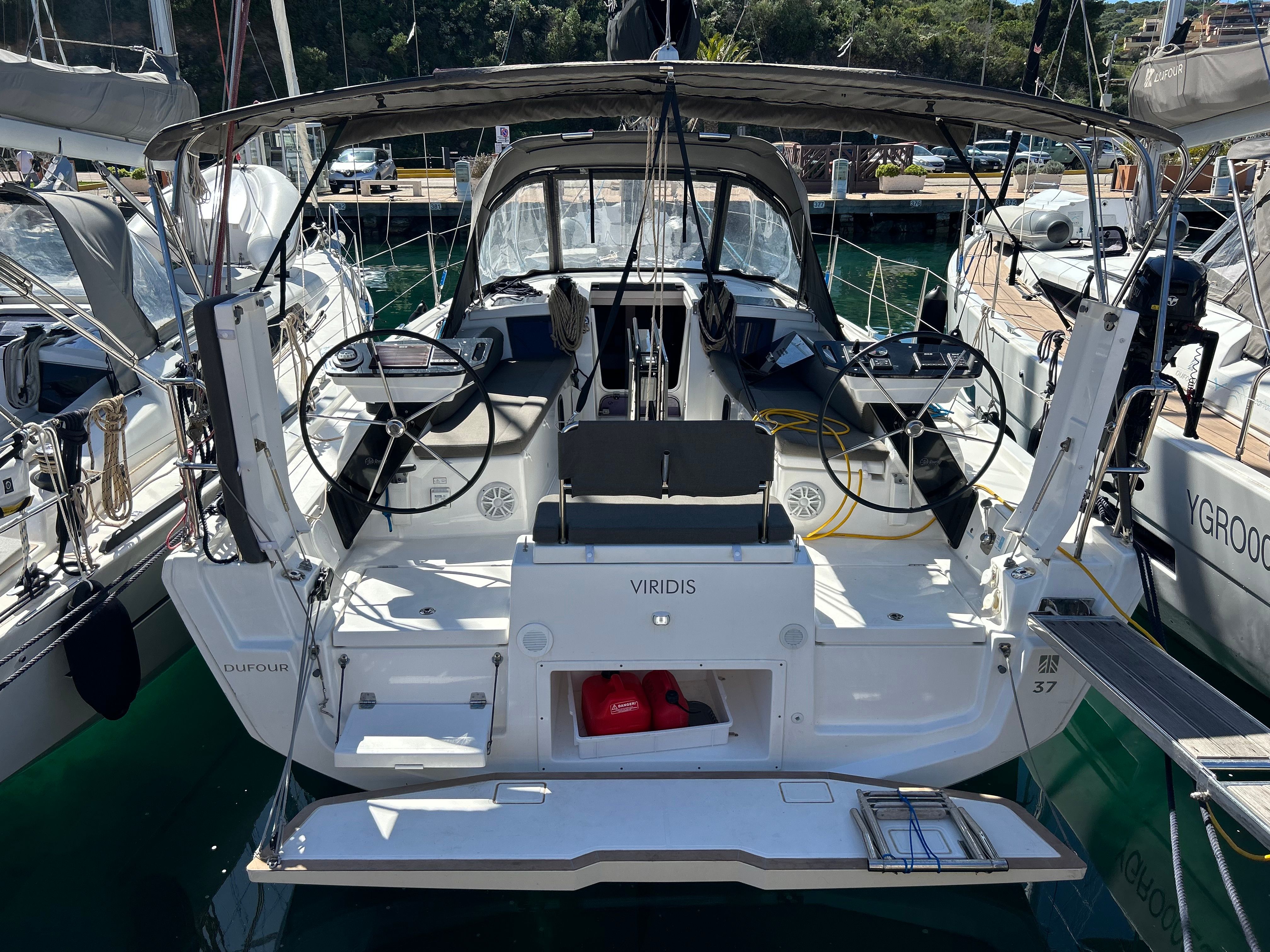 Dufour 37 | Viridis