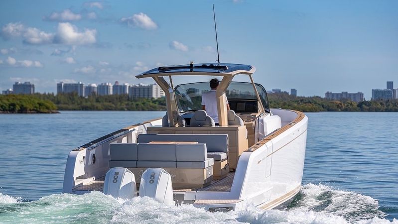 Pardo 38 | Shining Force