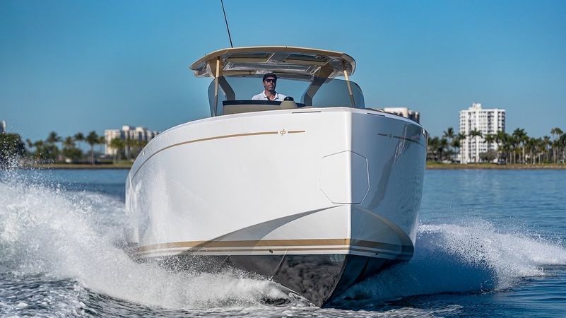 Pardo 38 | Shining Force