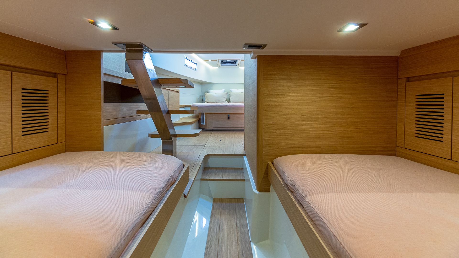 Pardo 38 | Shining Force