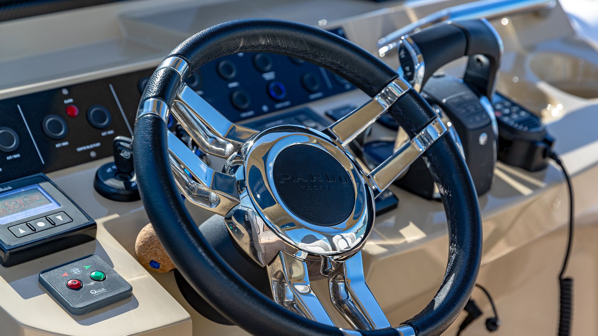 Pardo 38 | Shining Force