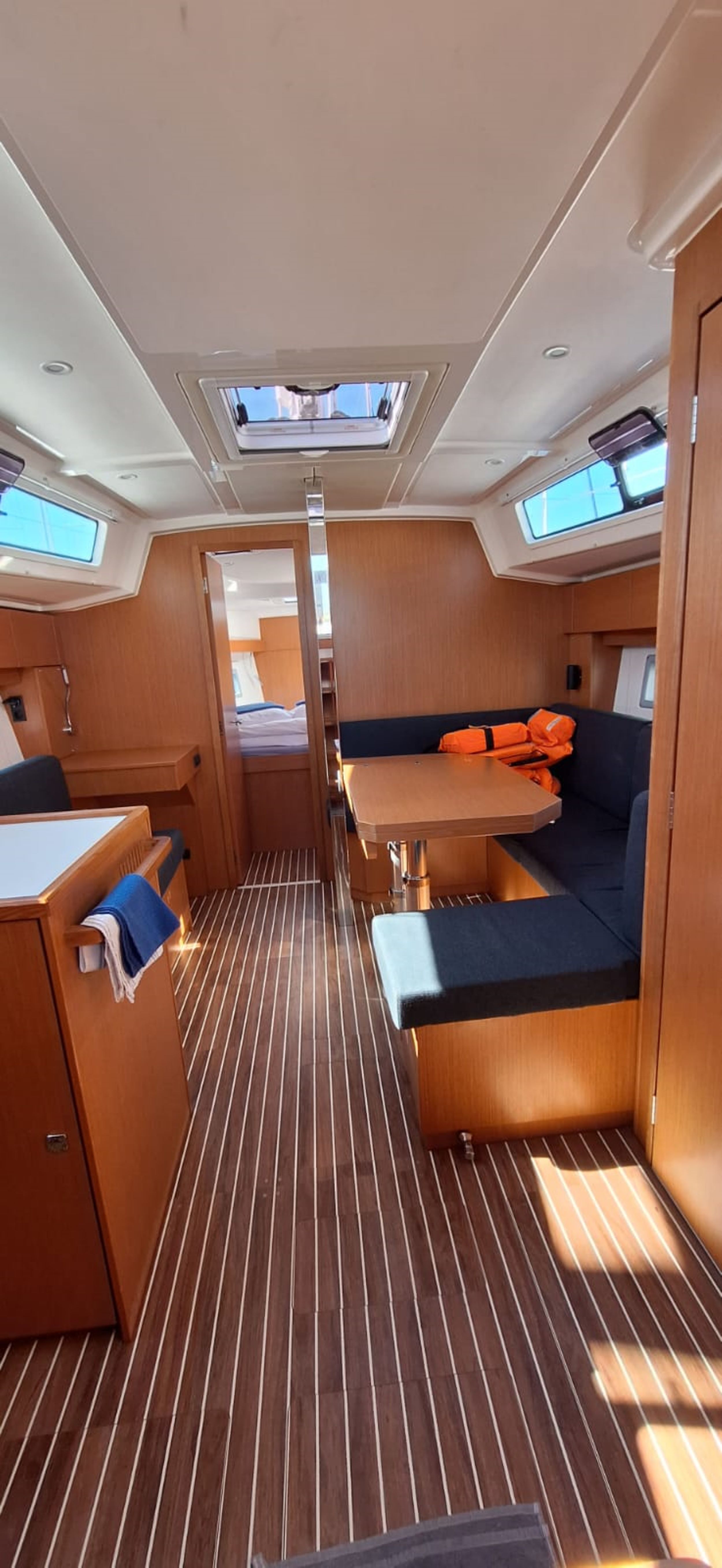 Bavaria C38 | Papagena