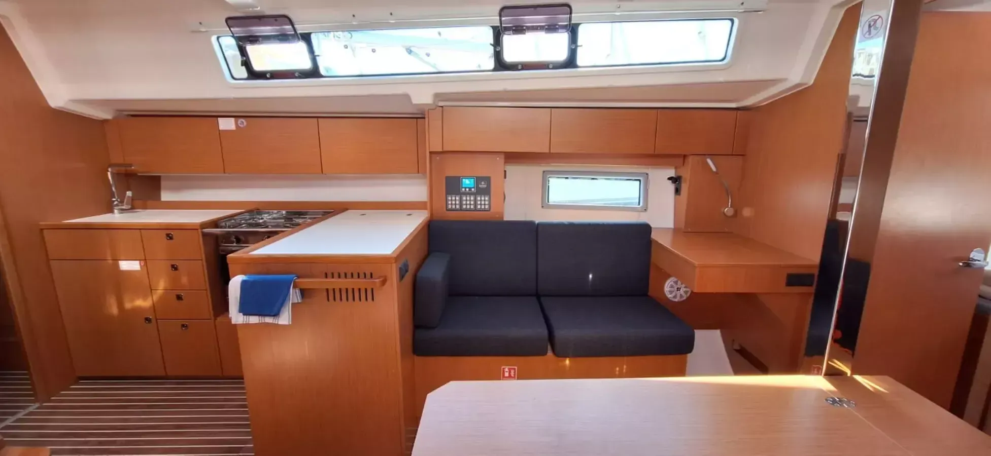 Bavaria C38 | Papagena