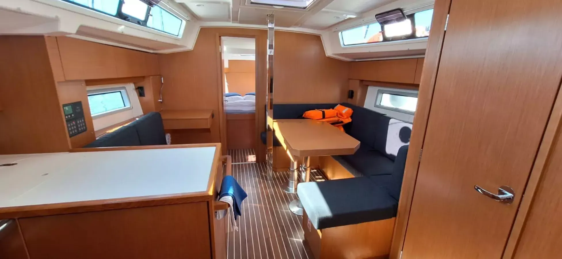 Bavaria C38 | Papagena