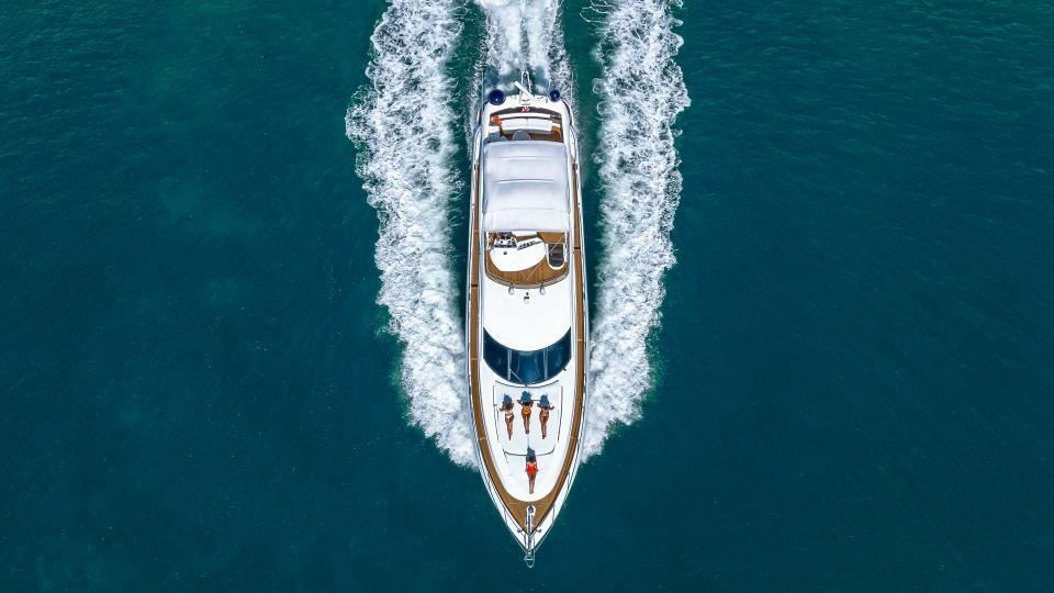Sunseeker Manhattan 74 | Giuli