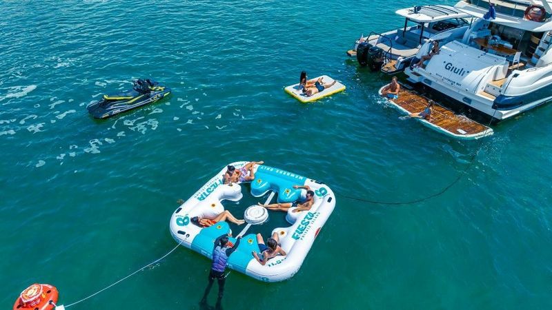 Sunseeker Manhattan 74 | Giuli