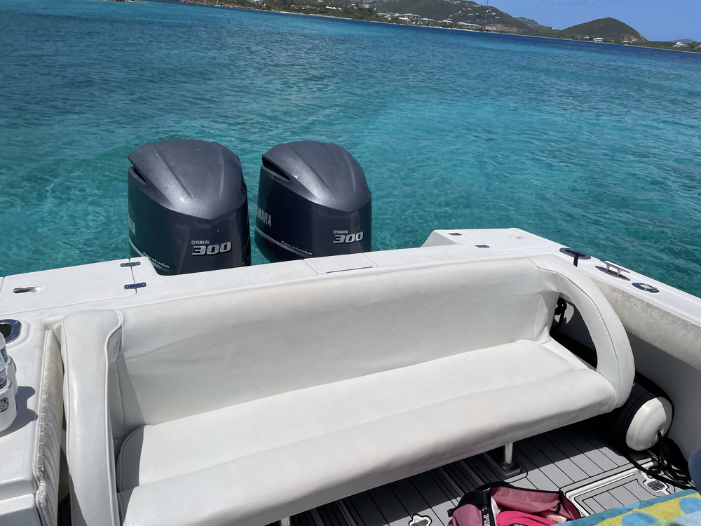 Intrepid 32 | Cruzomian