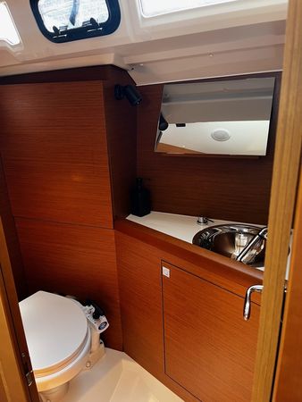 Jeanneau Sun Odyssey 349 | Reina De Oros