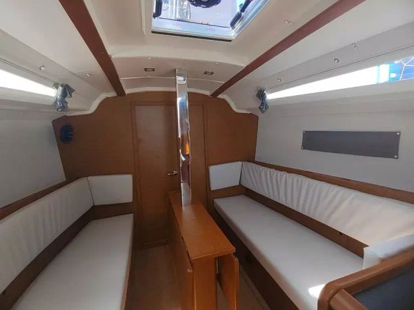 Jeanneau Sun Odyssey 349 | Reina De Oros