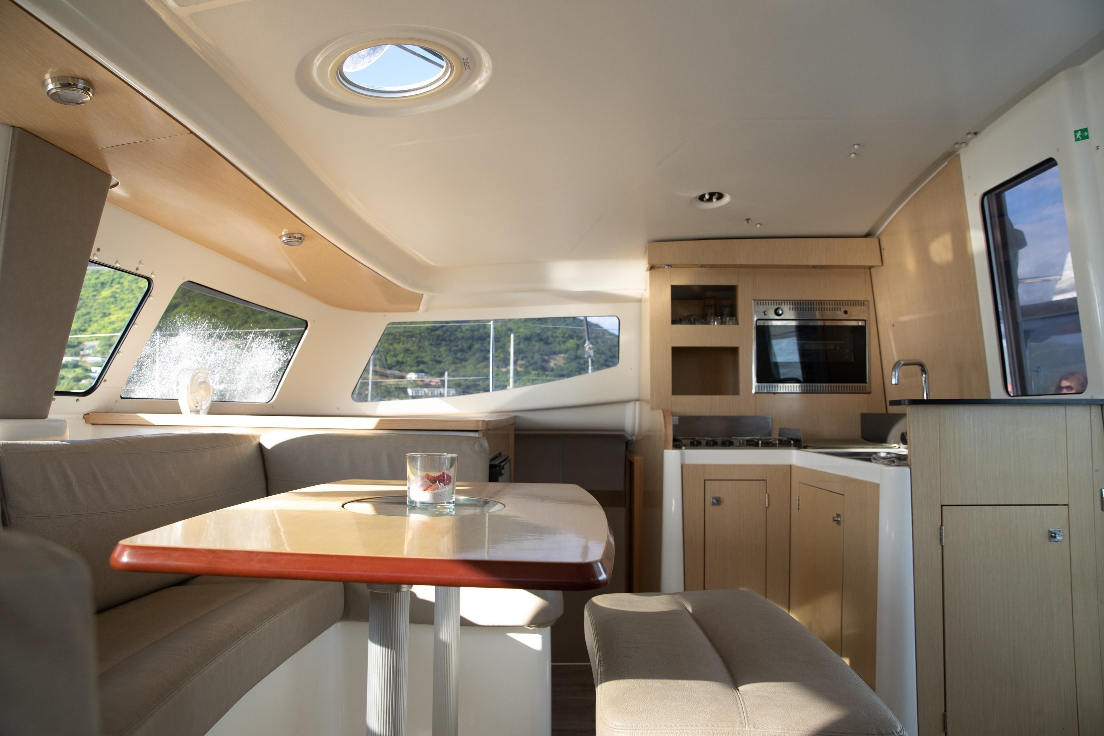 Fountaine Pajot Mahe 36 | Cest la Vie