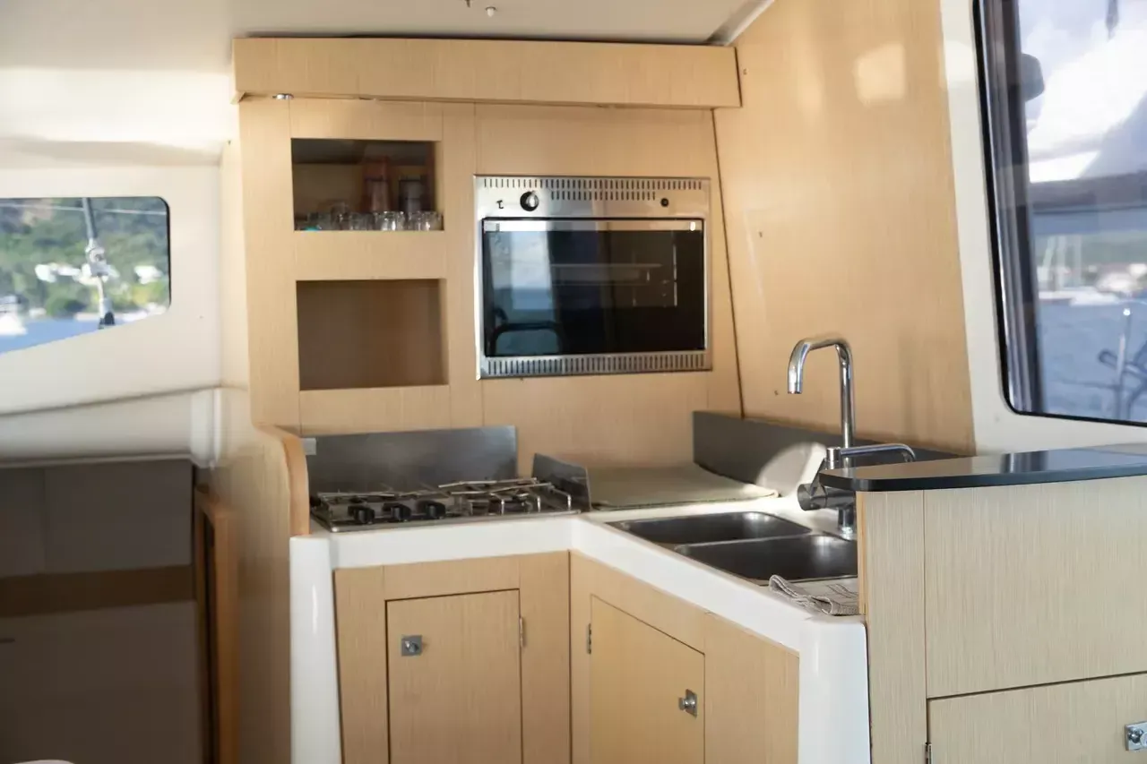 Fountaine Pajot Mahe 36 | Cest la Vie