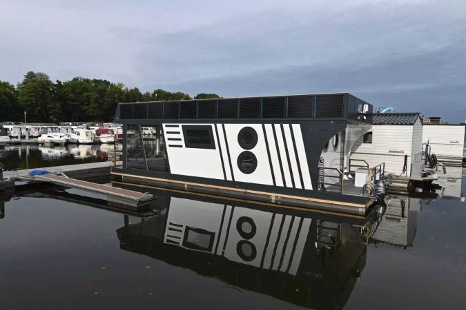 Custom Built 39 | Undine mit Sauna