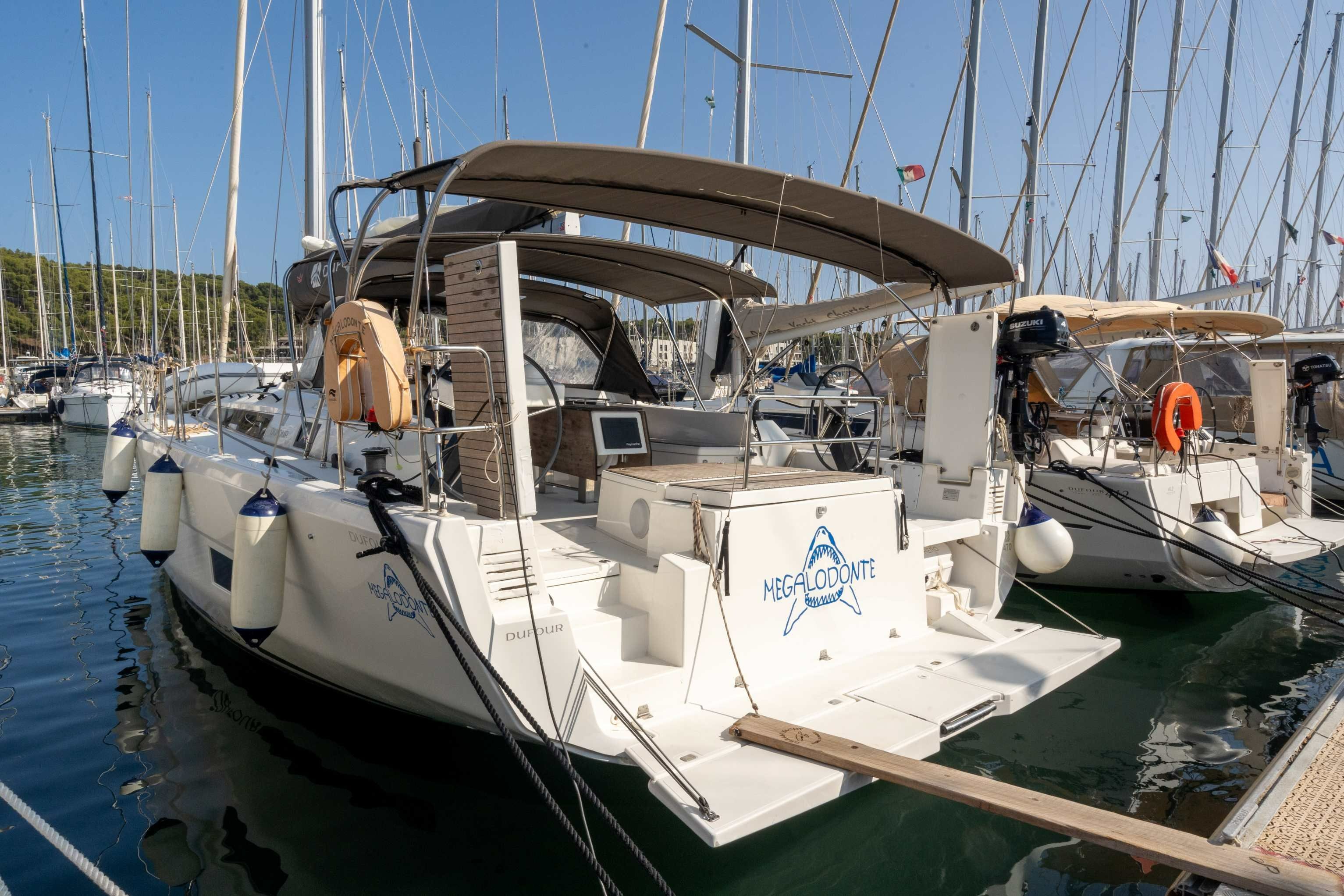 Dufour 470 | Megalodonte