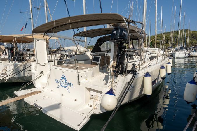 Dufour 470 | Megalodonte