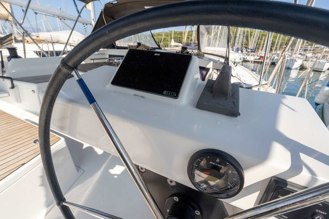 Dufour 470 | Megalodonte