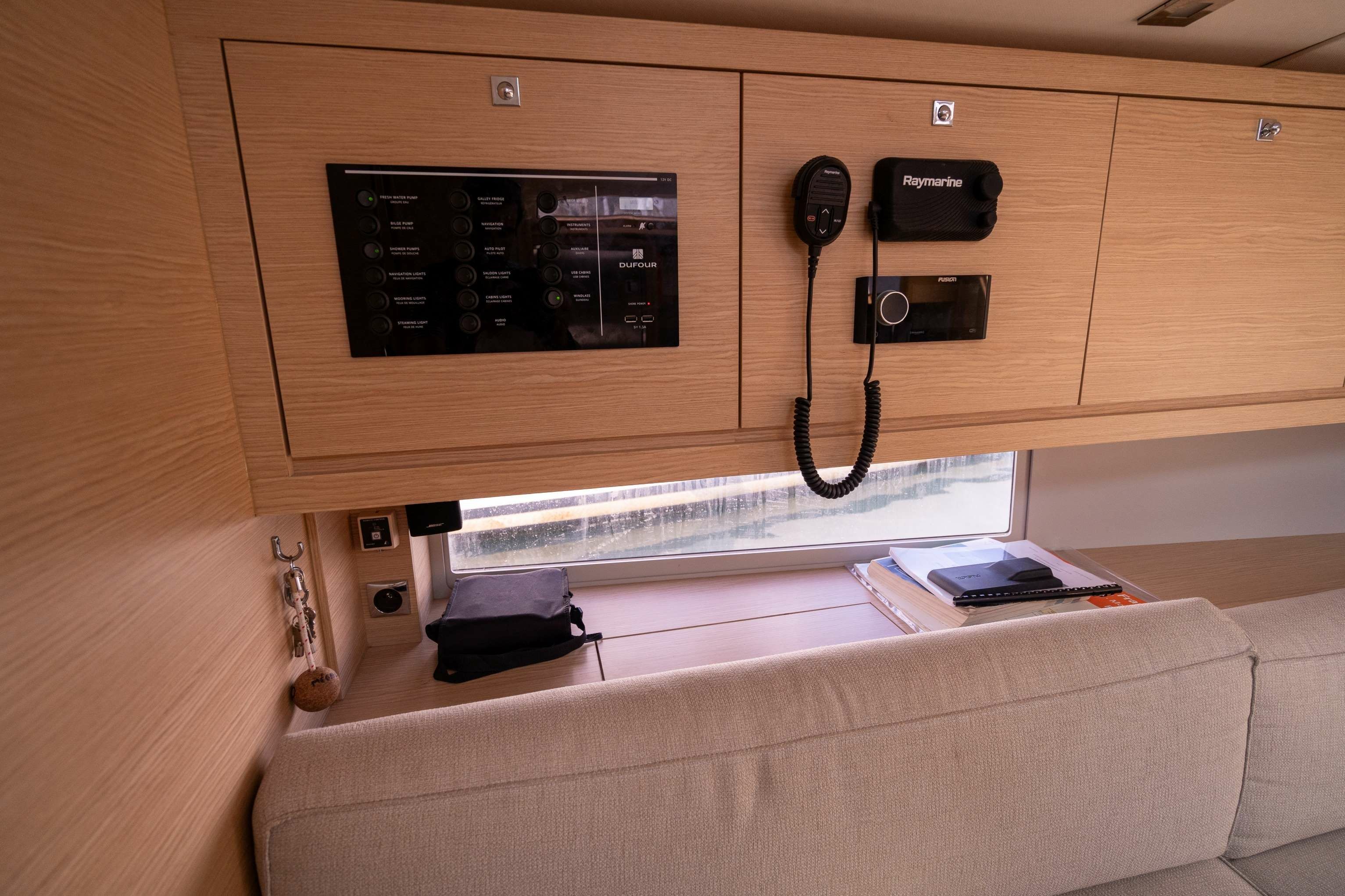 Dufour 470 | Megalodonte