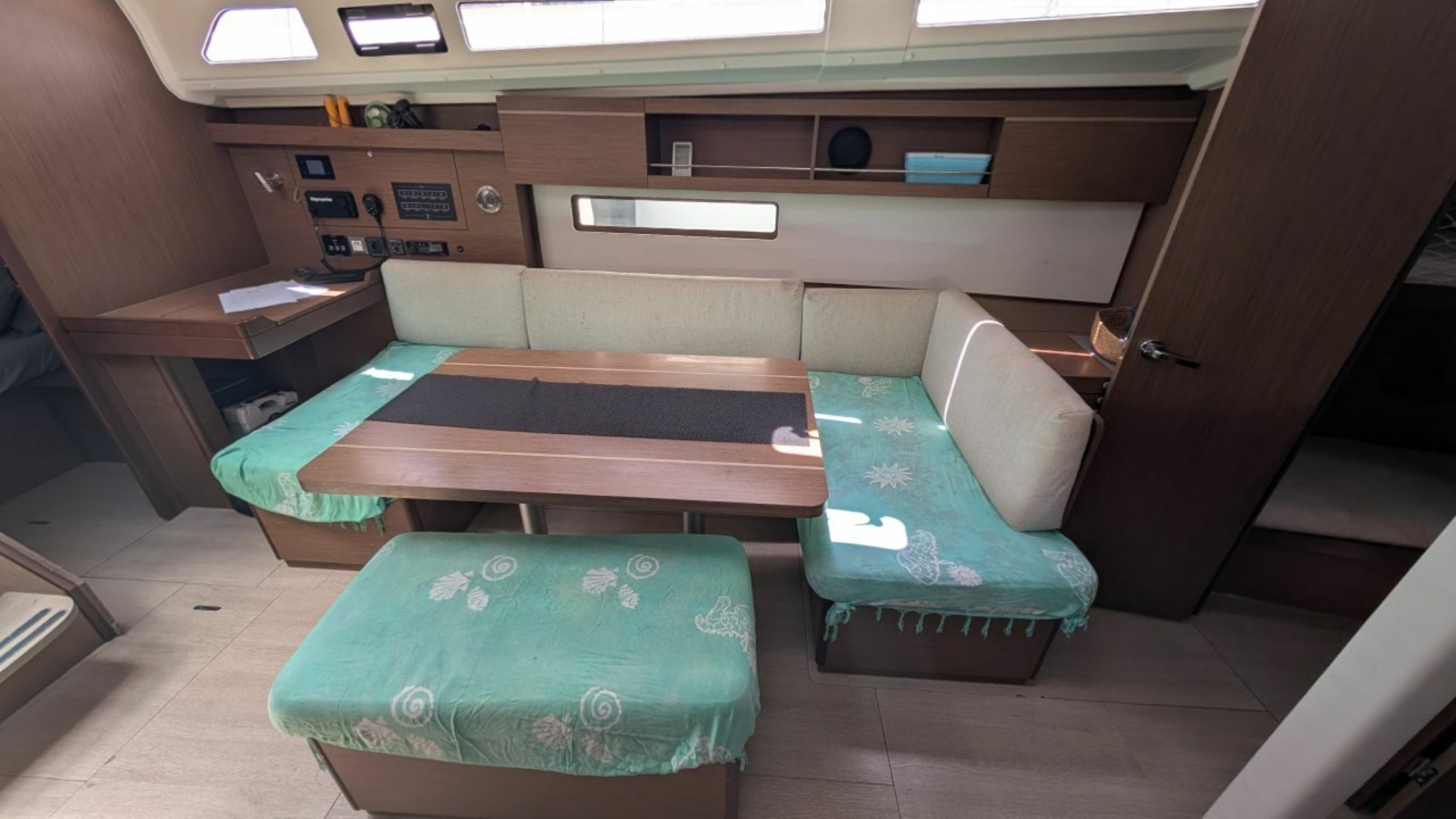 Beneteau Oceanis 40.1 | Madelon