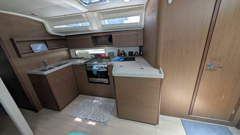 Beneteau Oceanis 40.1 | Madelon
