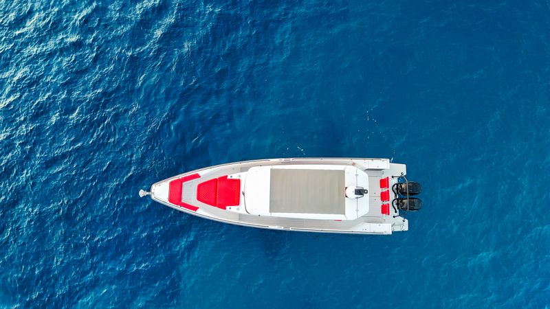 Axopar 37 Sun Top | Joy Division