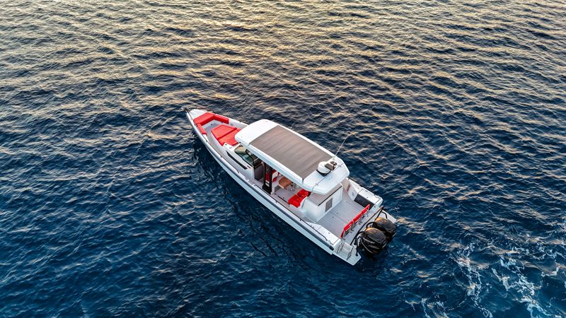 Axopar 37 Sun Top | Joy Division