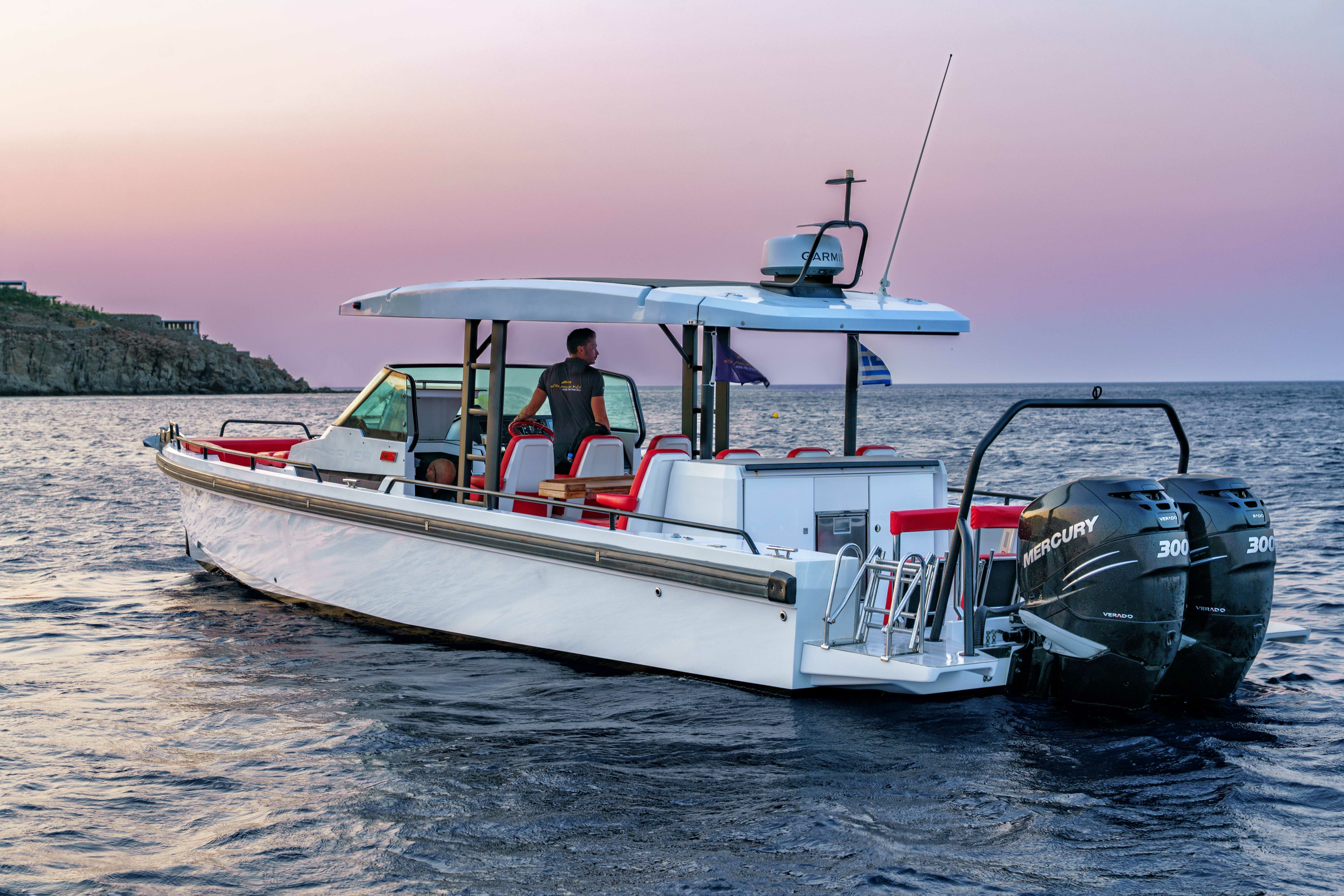 Axopar 37 Sun Top | Joy Division