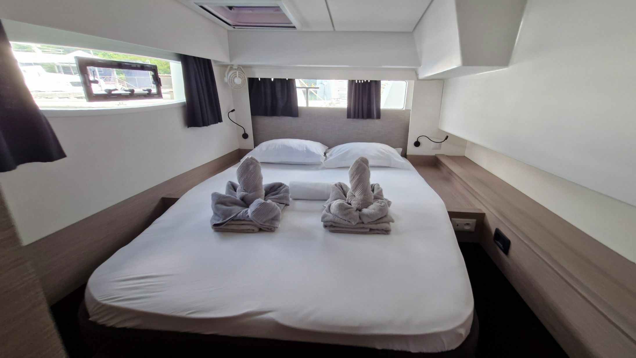 Fountaine Pajot Elba 45 | Skippycat