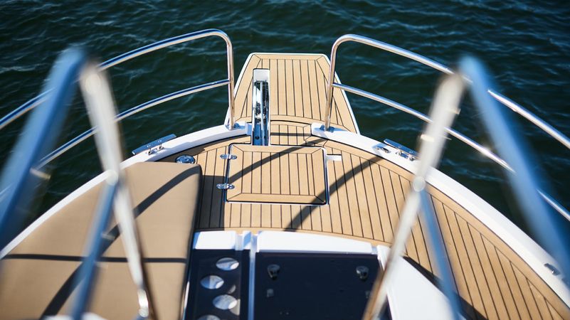 Northman 1050 Trawler | Elegant Freedom