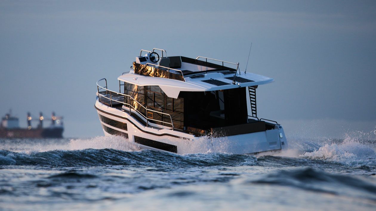 Northman 1050 Trawler | Elegant Freedom