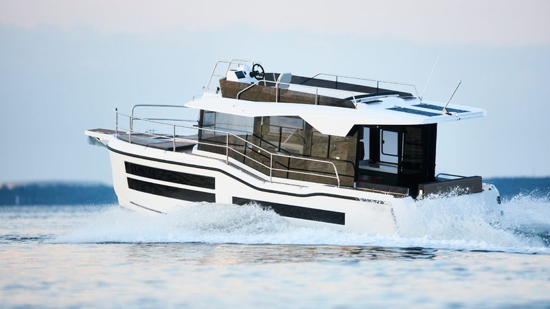 Northman 1050 Trawler | Elegant Freedom