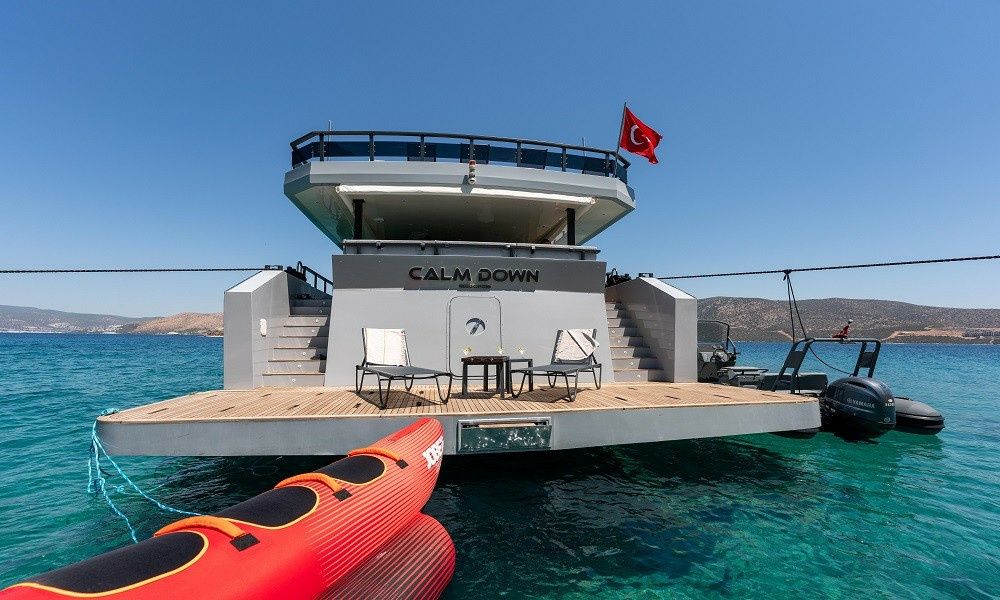 Trawler 98 | Calm Down