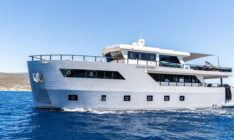 Trawler 98 | Calm Down