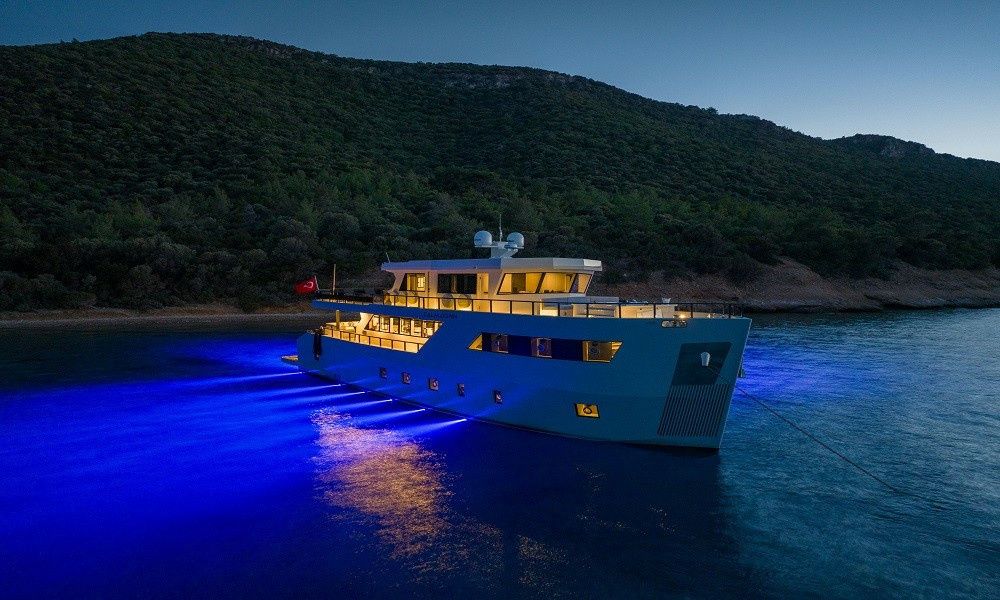 Trawler 98 | Calm Down