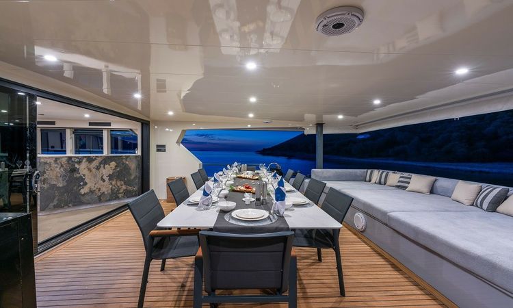 Trawler 98 | Calm Down