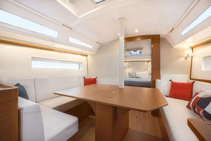 Jeanneau Sun Odyssey 380 | Phos