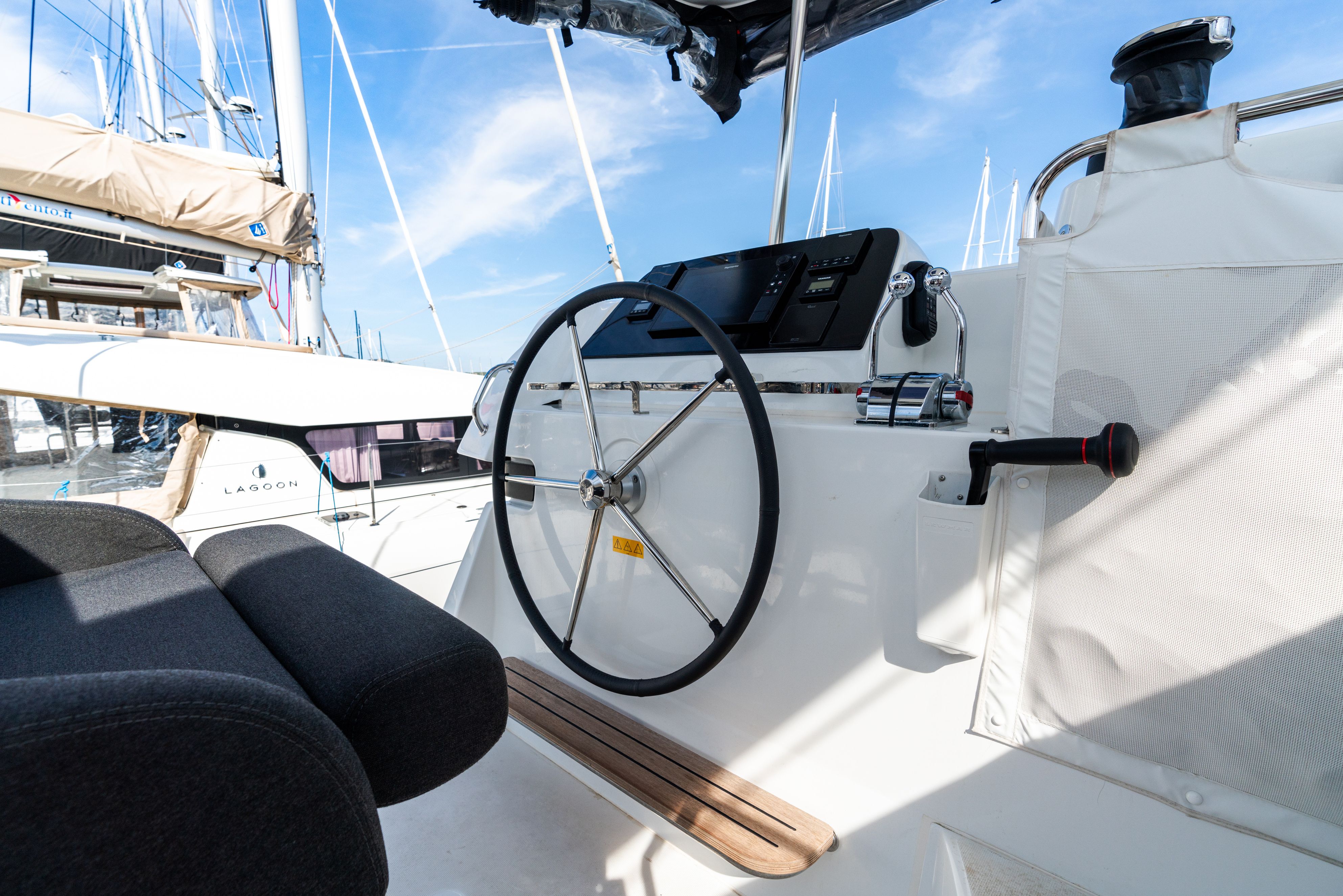 Lagoon 42 | Capovento 2