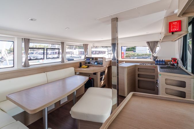 Lagoon 42 | Capovento 2