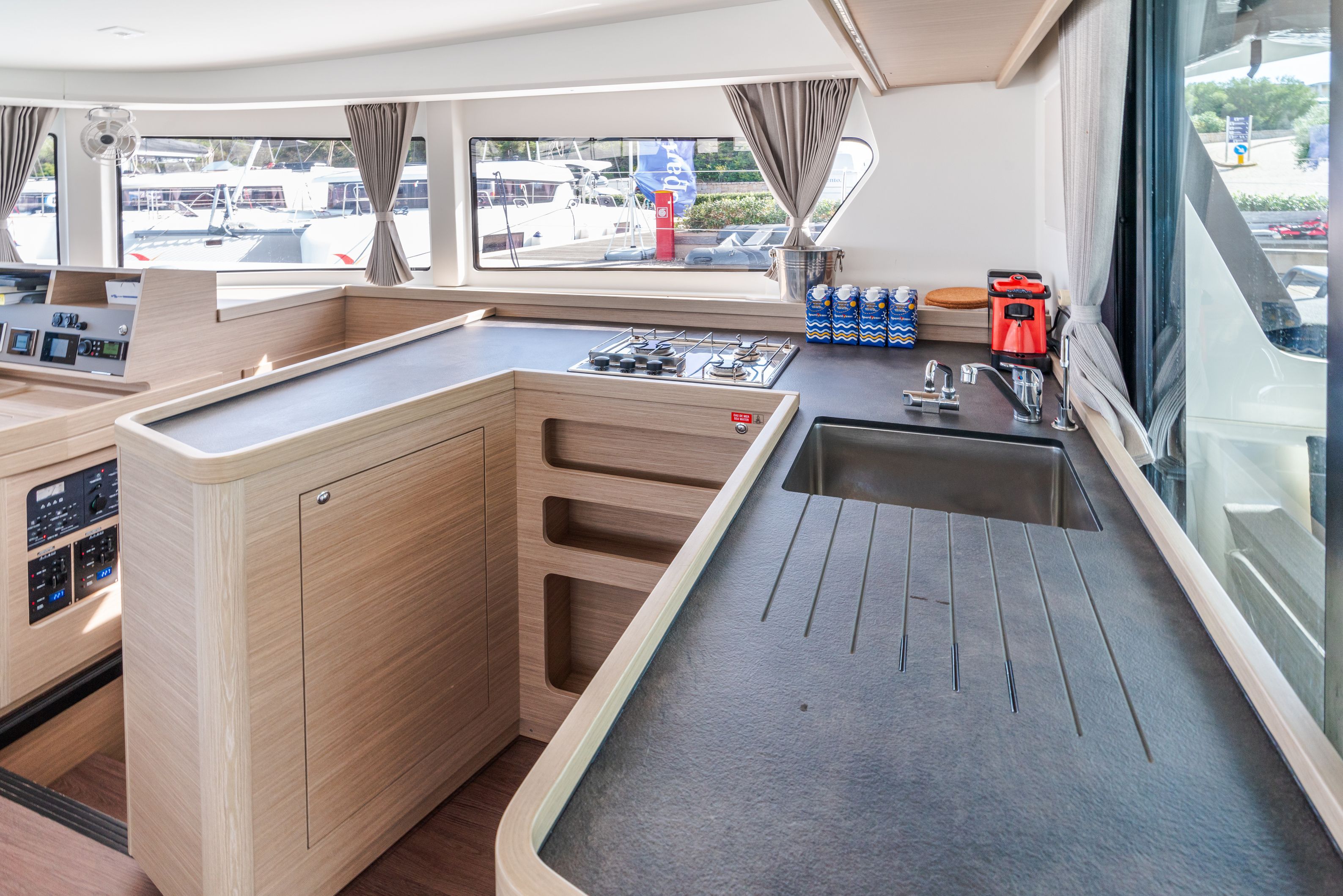 Lagoon 42 | Capovento 2