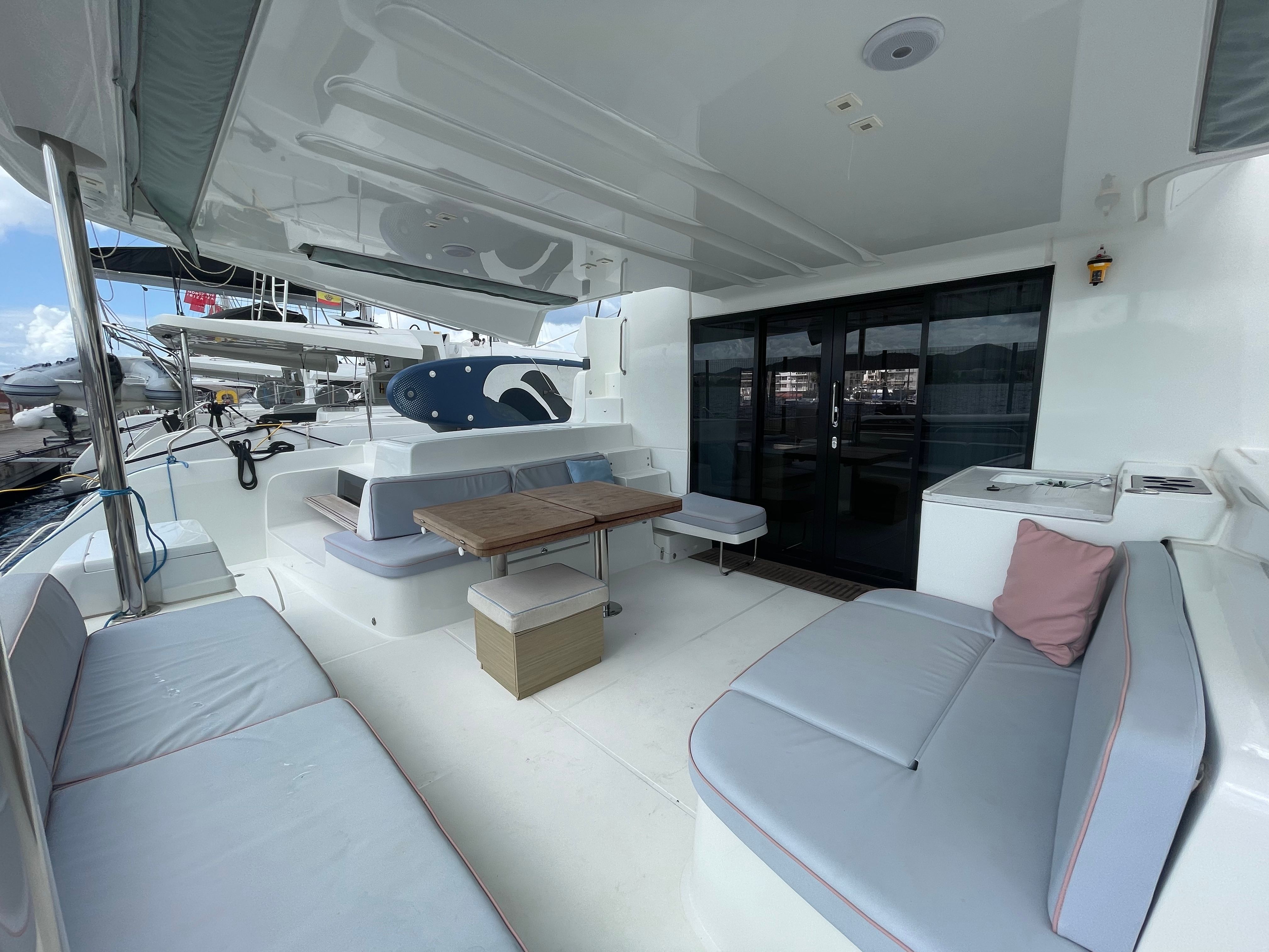 Lagoon 51 | Deb Elli